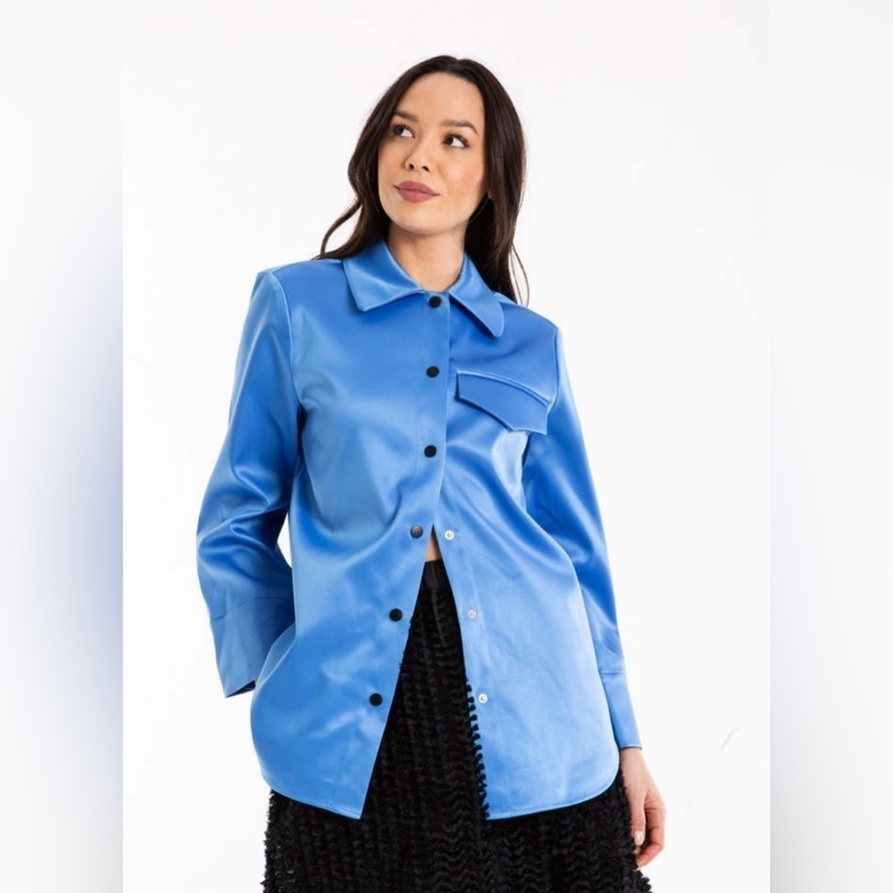 NWOT Baum Und Pferdgarten Size L • Blue Berly Snap Button Silky Jacket Top. - Picture 5 of 6